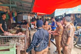 Kendalikan inflasi, Pemkab Tapteng  sidak di Pasar Pandan