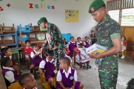 Kodim 1715/Yahukimo kunjungi PAUD/TK di Dekai