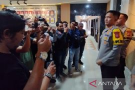 Penjual es krim diperiksa Polres Garut terkait kasus siswa keracunan