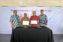FiberStar dan Triasmitra Group sepakat bangun SKKL Rising-8