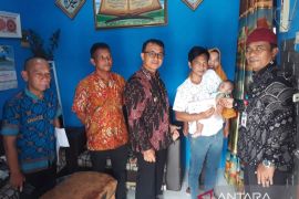 Ratusan orang di Bangka menerima bantuan Program Serbu