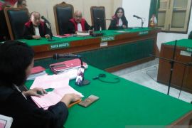 JPU tuntut kurir ganja 1,3 kg delapan tahun penjara
