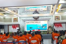 Presiden Jokowi minta Basarnas miliki alat pencarian berteknologi mutakhir