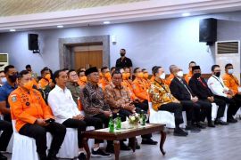Basarnas raih 2 penghargaan implementasi BerAKHLAK dari ESQ Grup