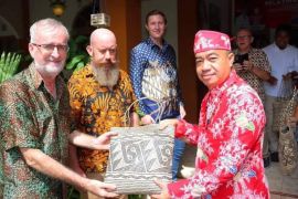 Pemkab Seruyan maksimalkan produk anyaman bahan rotan kombinasi kulit