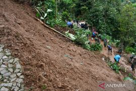 Bencana Longsor di Madiun