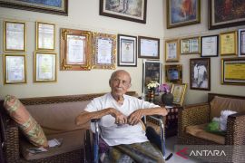 Menikmati lukisan jejak karya Ngurah Gede Pemecutan di Bali