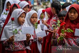 Peringatan hari lahir Inggit Garnasih