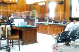 Dua direksi PT Bahana Line disebut terlibat dugaan penggelapan BBM