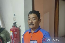 Pengungsi banjir Solo mulai kembali ke rumah