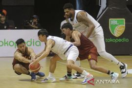 Bima Perkasa  bungkam Bumi Borneo 70-59