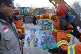 Personel INASAR diterjunkan cari korban hilang pasca gempa Turki