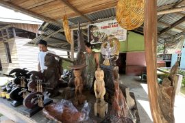 Kerajinan lokal di trans Kalimantan