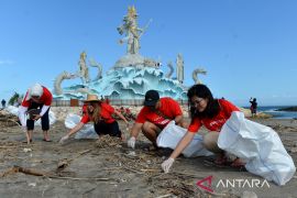 Lippo Mall Kuta dukung "Bali's Biggest Clean Up"