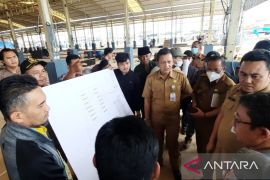 Pemkab Bekasi pastikan stok kebutuhan bahan pokok aman hingga Lebaran