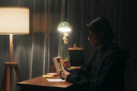 Film "Dalam Berpisah Kita Bersama" ditonton di Bioskop Online