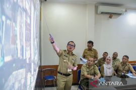 Bima Arya minta penataan pasar dan lokasi ikonik kota jadi etalase UMKM selesai akhir tahun ini