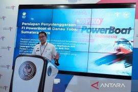 Sandi akui harga tiket pesawat turun tidak berlaku di semua provinsi