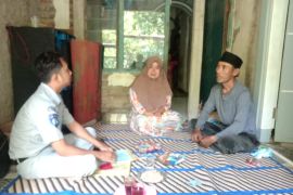 Jasa Raharja Serahkan Santunan Korban Pejalan Kaki di Jalan Raya Mancak Kab Serang