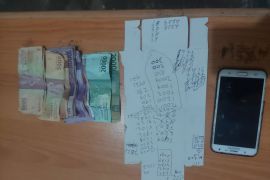 Polisi tangkap pelaku bandar judi togel di Pesisir Barat