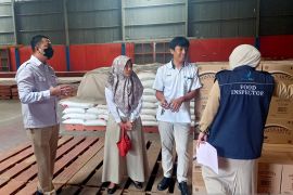 BPOM Gorontalo awasi peredaran pangan di gudang Bulog