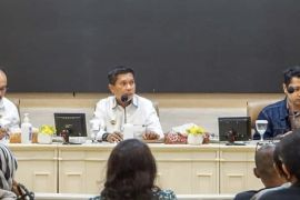 Pemkot Ambon minta  buat jalur khusus angkutan kota di SPBU