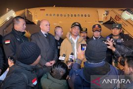 Bantuan kemanusiaan  tahap ketiga dari Indonesia tiba di Adana Turki