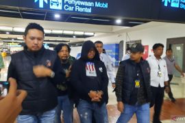 Sempat lari ke Ambon, penagih utang yang bentak Bhabinkamtibmas akhirnya digelandang polisi