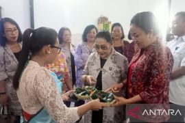 BKOW Bali motivasi TP PKK Bangli dan GOW Bangli