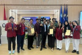 Pelajar SMA Jatim borong medali emas di ajang AISEEF IYSA