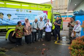 Wakil Bupati Gresik lepas ekspor produk UMKM ke Jepang
