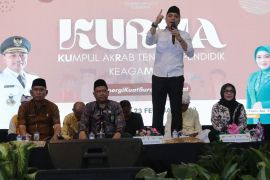 Eri Cahyadi minta guru agama bantu anak pahami kitab suci