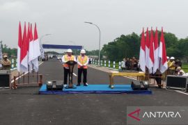 Sampang kembangkan sarana ekonomi dengan pelebaran jalan kota