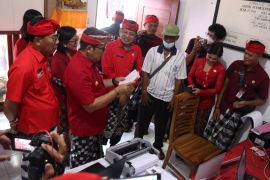 Bupati Tabanan berkantor di Desa Pitra pantau kasus Stunting