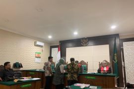 Dinyatakan pailit, Konglomerat Susilo Wonowidjojo digugat perdata