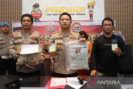 Polresta Tanjungpinang tangkap mucikari prostitusi online