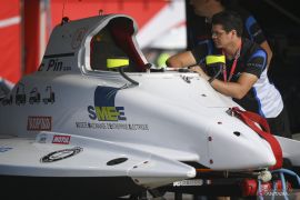 Pebalap F1 powerboat jajal lintasan Danau Toba