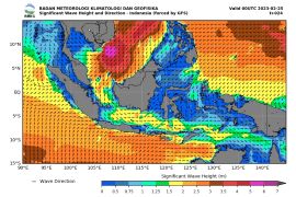 Kalsel berpotensi hujan lebat disertai petir pada Sabtu