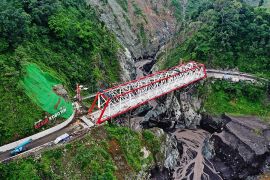 Jembatan Gladak Perak dipastikan selesai sebelum Lebaran 2023