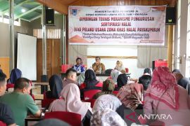 Dukung zona khas halal, Payakumbuh fasilitasi puluhan UMKM dapatkan sertifikat halal secara gratis