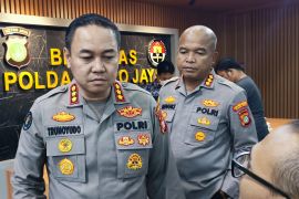 Polisi temukan senjata tajam di TKP penemuan jasad dicor di Bekasi