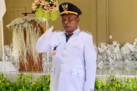 Bupati Malra Lantik Betaubun jadi  Camat  Kei Besar