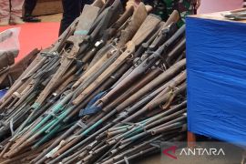 Polda Sumsel imbau masyarakat sukarela serahkan senjata api rakitan