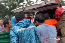 Gulkarmat Jakarta Timur temukan jasad pemuda di Kali Buaran