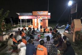 Sambut Ramadhan, "Heppiii Community" perbaiki fasilitas sosial desa