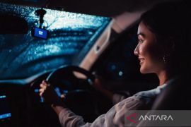Tips aman berkendara pada saat musim hujan