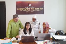 61 peserta calon anggota KPU Kepri lulus tes administrasi