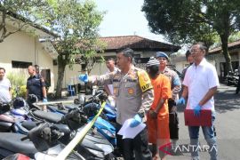 Polres Jembrana tangkap pelaku pencurian puluhan sepeda motor