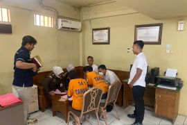 Kejari Surabaya siap sidangkan kasus video porno "Kebaya Merah"