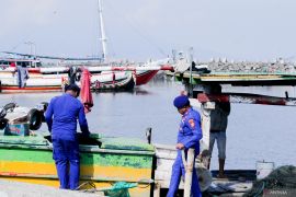 DPRD Situbondo minta pemkab sosialisasi larangan cantrang ke nelayan